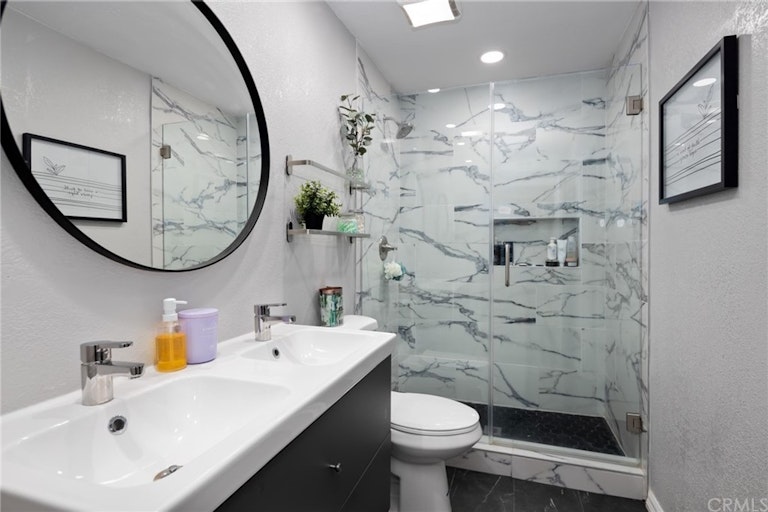 Photo 8 of 11 - 237 Ridge Terrace Ln, Montebello, CA 90640