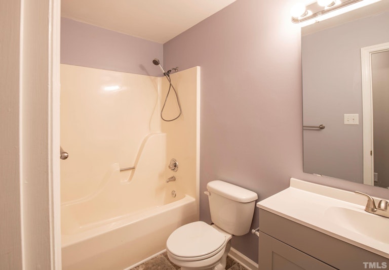 Photo 12 of 30 - 417 S Hollybrook Rd, Wendell, NC 27591