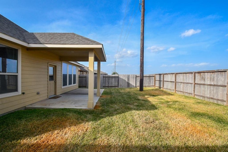 Photo 33 of 37 - 5206 Rue Dela Croix Dr, Katy, TX 77493