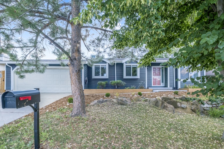Photo 1 of 19 - 2731 S Salida Way, Aurora, CO 80013