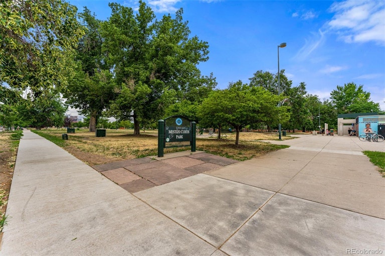 Photo 39 of 40 - 2917 Glenarm Pl, Denver, CO 80205