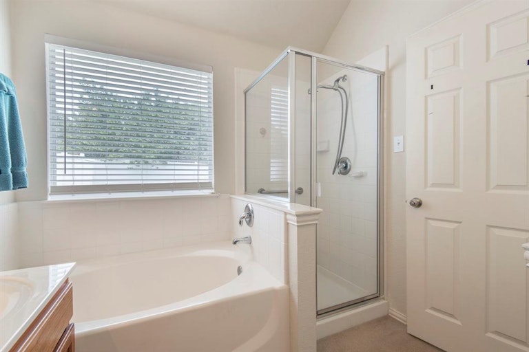 Photo 16 of 24 - 505 Hilltop Dr, Anna, TX 75409