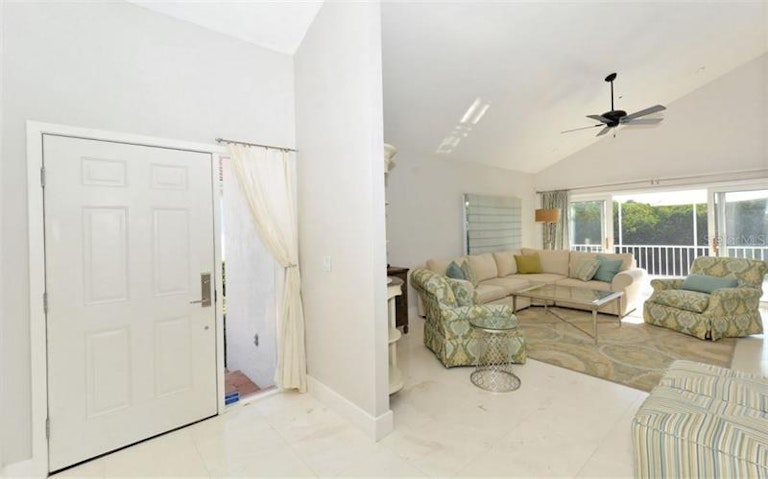 Photo 3 of 25 - 2204 Harbour Court Dr, Longboat Key, FL 34228
