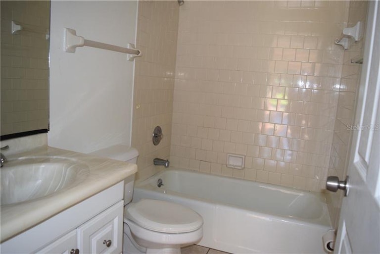 Photo 6 of 11 - 4011 Annie St, Sarasota, FL 34233