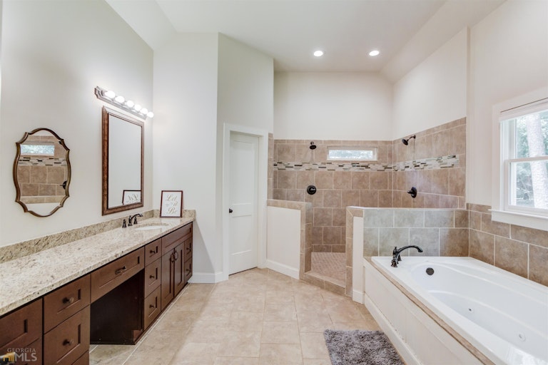 Photo 25 of 51 - 477 Tom Smith Rd SW, Lilburn, GA 30047