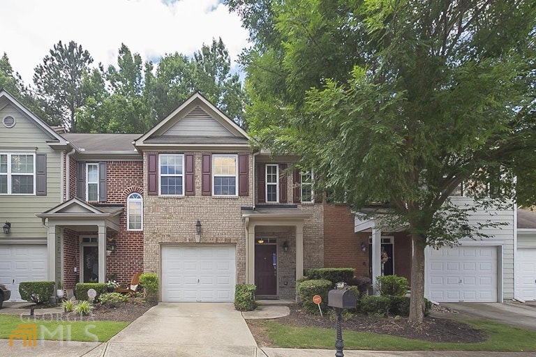 Photo 1 of 19 - 3359 Thornbridge Dr, Powder Springs, GA 30127
