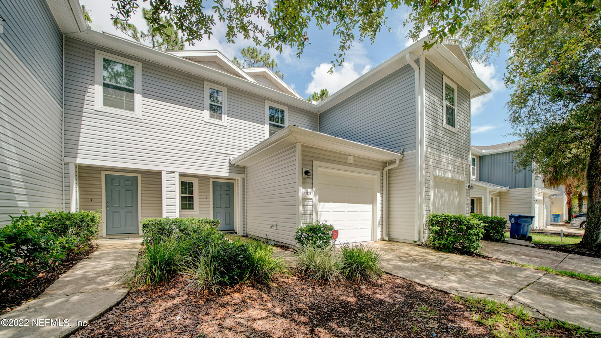 Photo 1 of 26 - 12329 Mangrove Forest Ct, Jacksonville, FL 32218