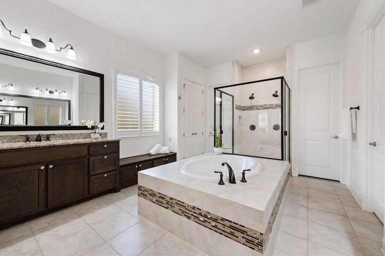 Photo 21 of 39 - 6809 Schubert, Colleyville, TX 76034