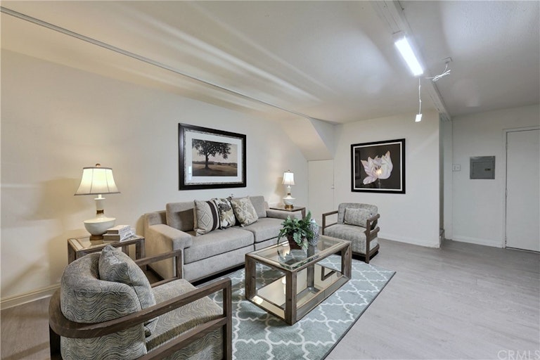 Photo 35 of 46 - 738 S Hollenbeck St, West Covina, CA 91791