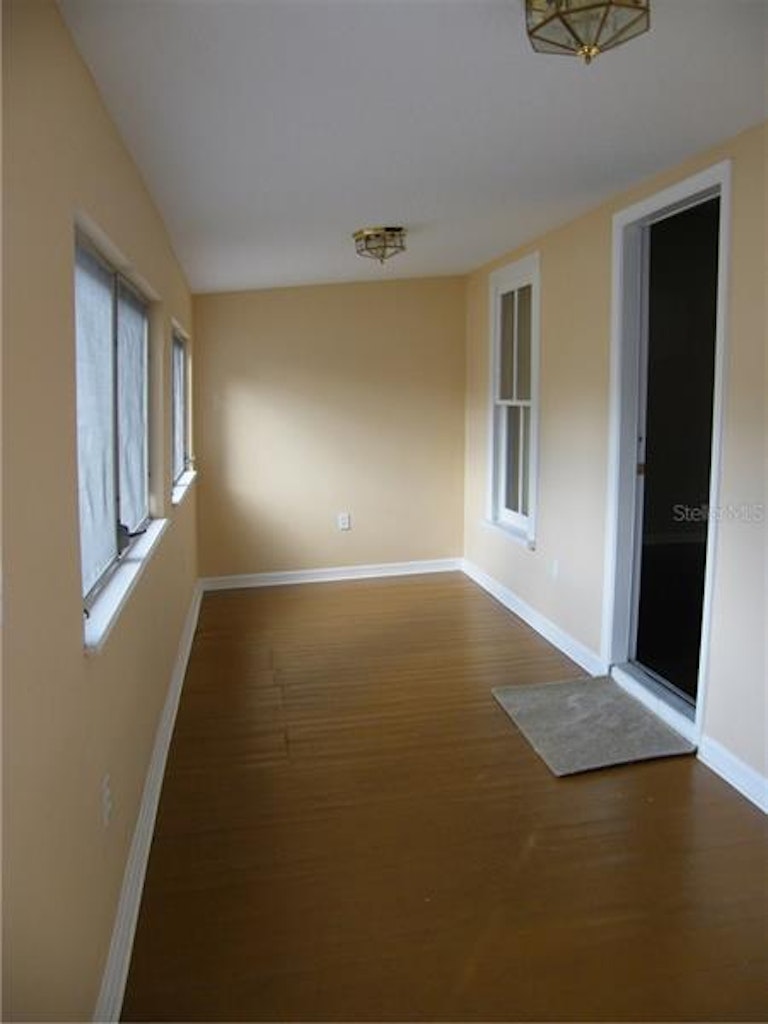 Photo 19 of 25 - 1013 Delaware Ave, Saint Cloud, FL 34769