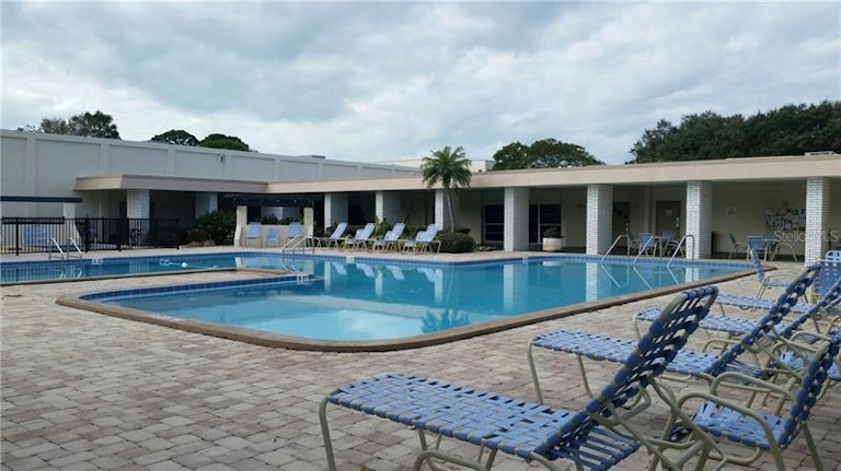 Photo 18 of 21 - 5521 80th St N #512, Saint Petersburg, FL 33709
