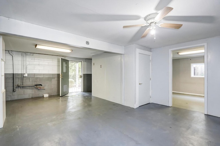 Photo 36 of 60 - 79 Columbia Ave, Roseville, CA 95678