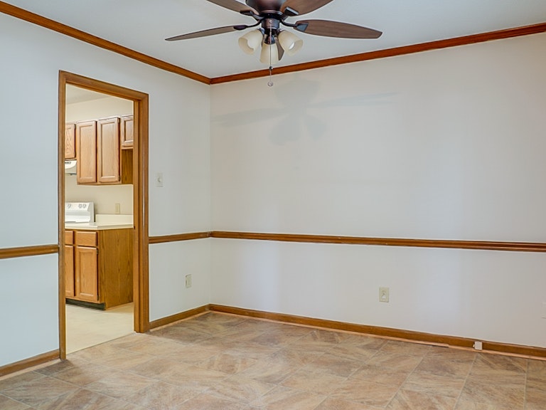 Photo 10 of 22 - 612 Sanderson Dr, Durham, NC 27704