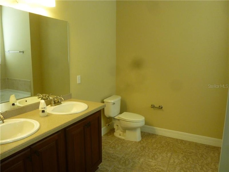 Photo 9 of 13 - 4629 Barbados Loop, Clermont, FL 34711