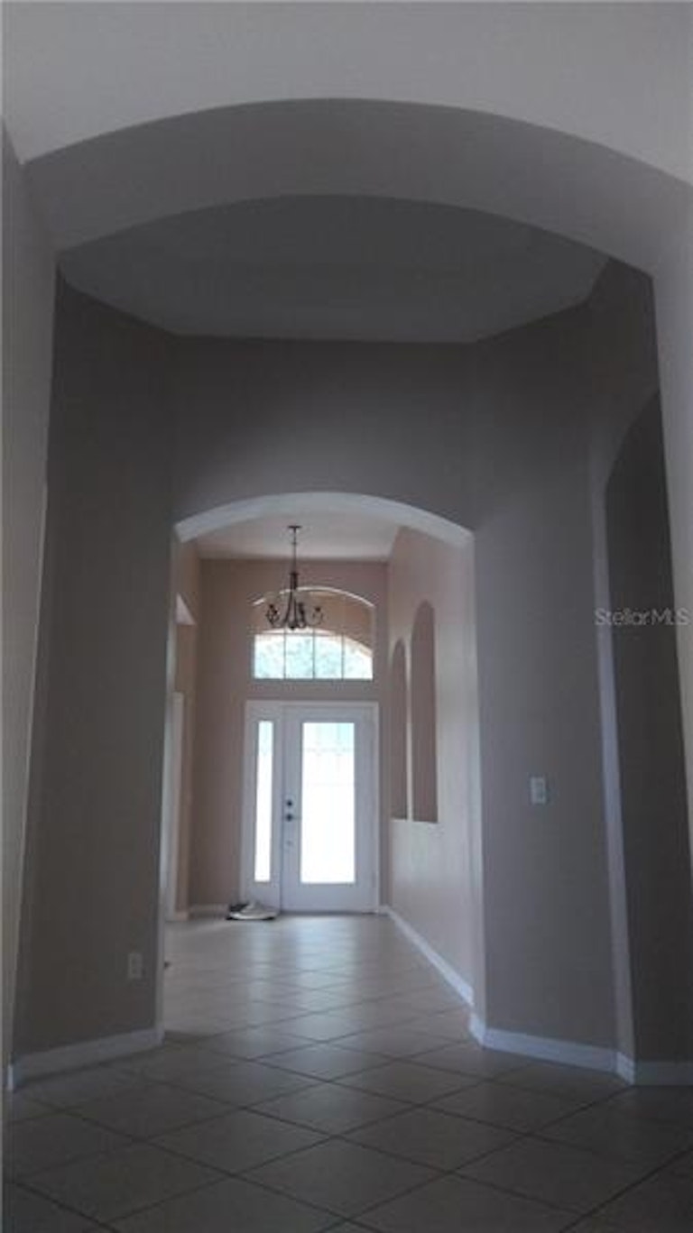 Photo 2 of 17 - 5325 Pepper Brush Cv, Apopka, FL 32703