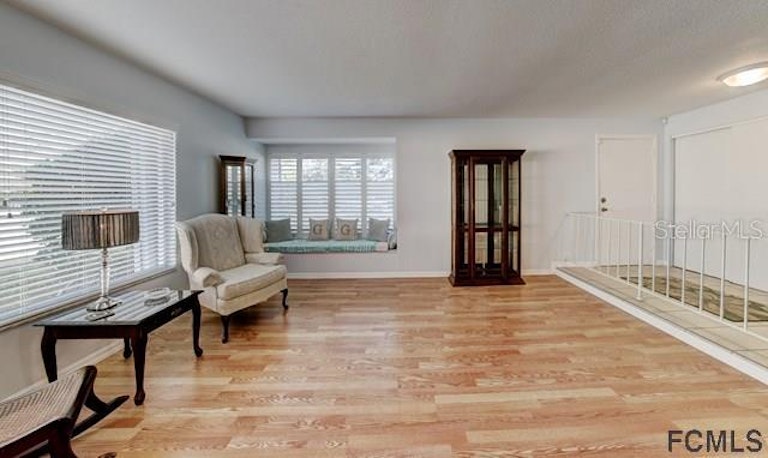 Photo 13 of 39 - 11 Crompton Pl, Palm Coast, FL 32137