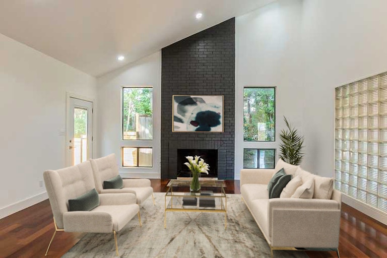 Photo 3 of 28 - 7050 Gaston Ave, Dallas, TX 75214
