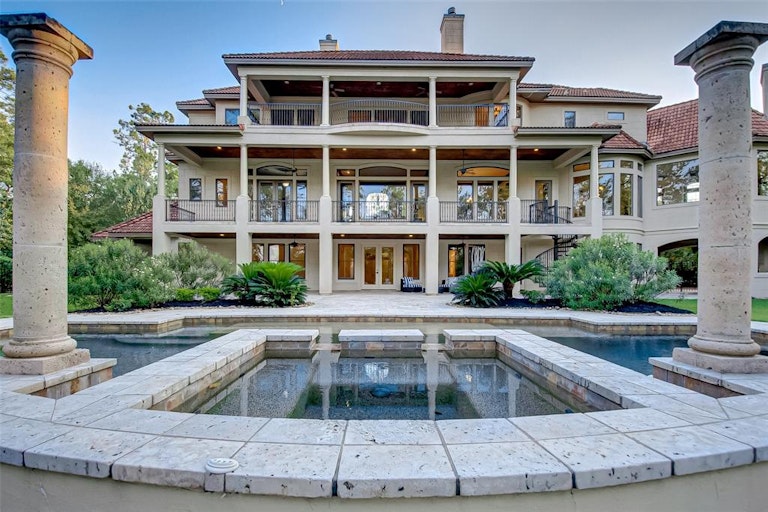Photo 20 of 23 - 35 Grand Regency Cir, Spring, TX 77382