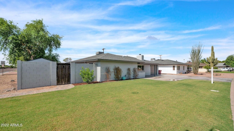 Photo 16 of 47 - 8333 E Cambridge Ave, Scottsdale, AZ 85257