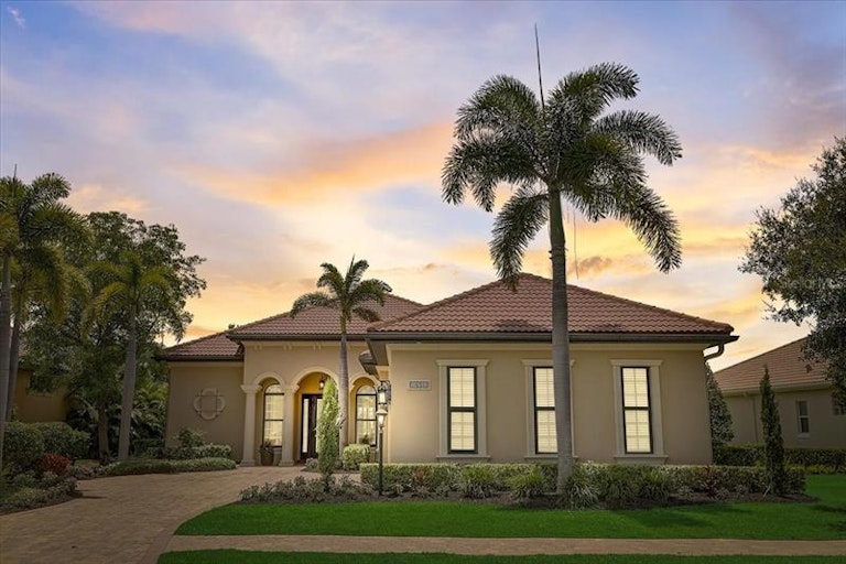Photo 28 of 35 - 14722 Secret Harbor Pl, Lakewood Ranch, FL 34202
