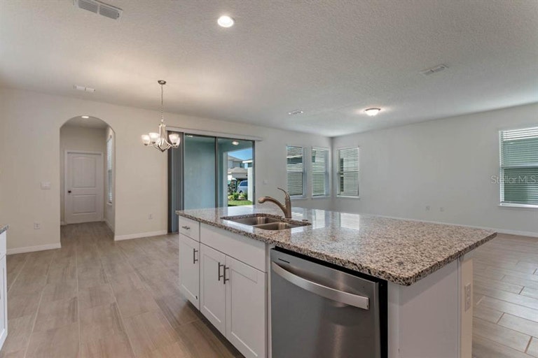 Photo 11 of 35 - 11039 Bostwick Aly, Winter Garden, FL 34787
