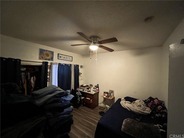 Photo 4 of 12 - 9712 S Central Ave, Los Angeles, CA 90002