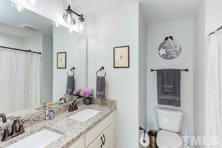 Photo 17 of 25 - 1004 San Antonio Blvd, Durham, NC 27703