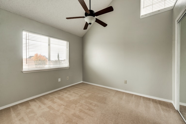 Photo 19 of 23 - 1105 Cherrytree Dr, Arlington, TX 76001