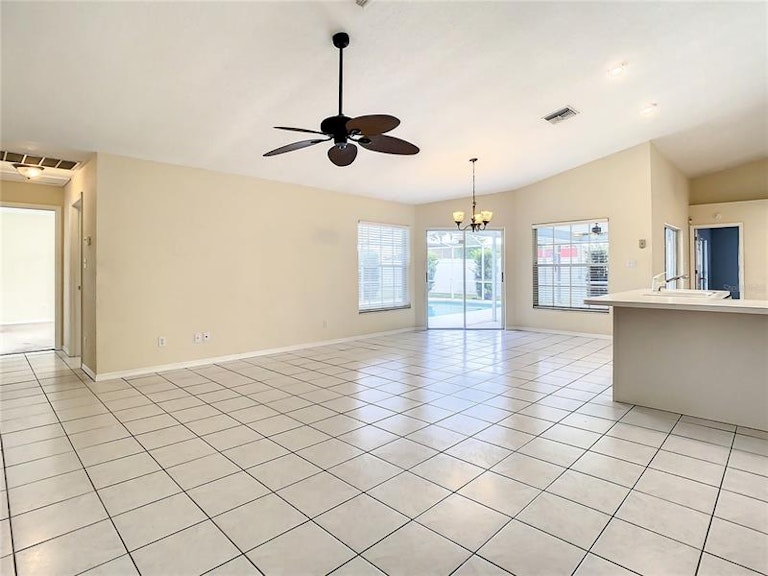 Photo 13 of 41 - 6923 Ashbury Dr, Lakeland, FL 33809