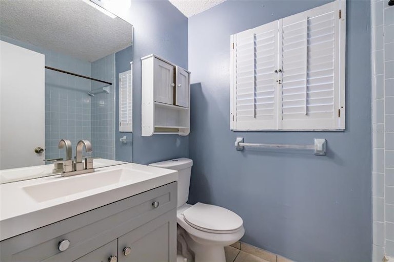 Photo 33 of 63 - 1208 5th St, Wimauma, FL 33598
