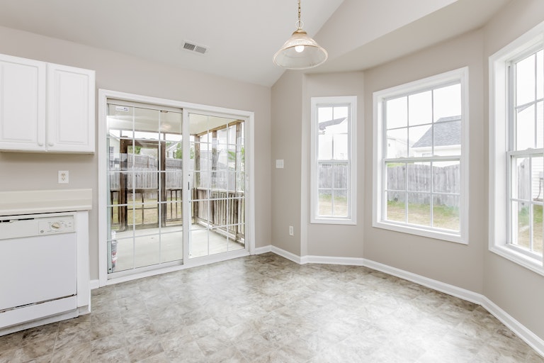 Photo 12 of 24 - 1205 Topping Ln, Knightdale, NC 27545