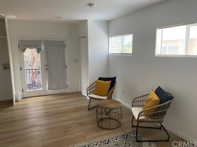 Photo 6 of 27 - 5737 Cleon Ave, North Hollywood, CA 91601