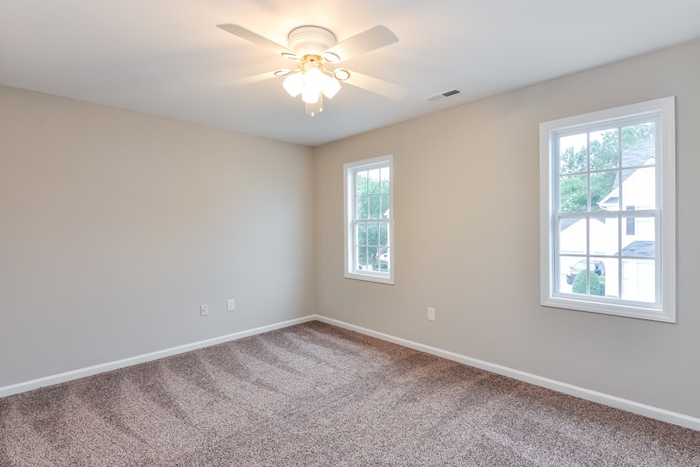 Photo 17 of 25 - 3003 White Cloud Cir, Apex, NC 27502