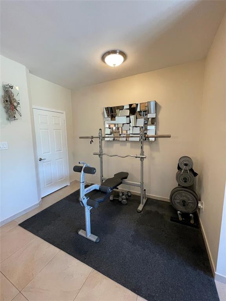 Photo 15 of 23 - 13811 River Keg Dr, Houston, TX 77083