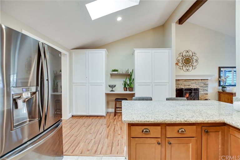Photo 17 of 50 - 1986 Peyton Rd, La Verne, CA 91750