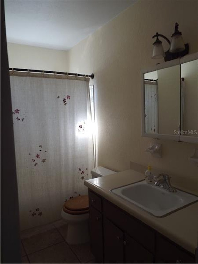 Photo 13 of 20 - 212 Shepard Ave, Dundee, FL 33838
