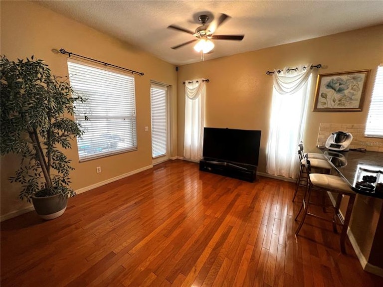 Photo 8 of 32 - 5237 Lemon Twist Ln, Windermere, FL 34786