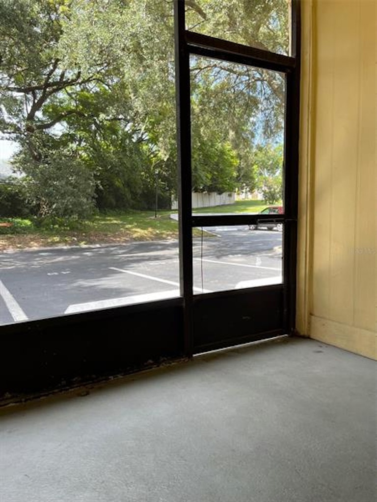Photo 16 of 24 - 910 Lake Destiny Rd Unit C, Altamonte Springs, FL 32714