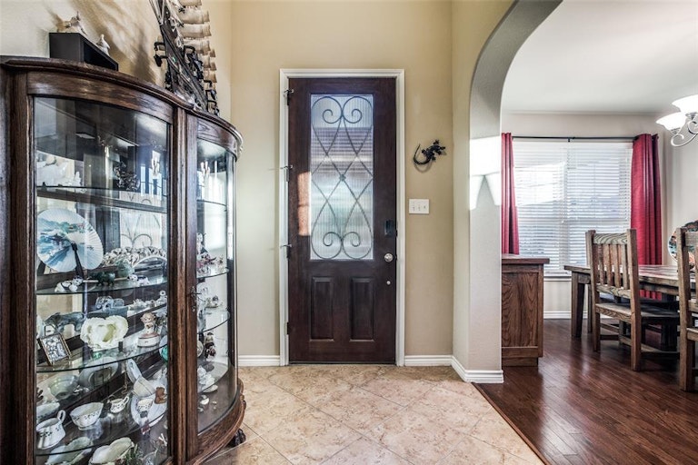 Photo 5 of 25 - 3904 Edward Dr, McKinney, TX 75071