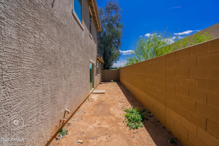 Photo 8 of 26 - 2338 N 73rd Ln, Phoenix, AZ 85035