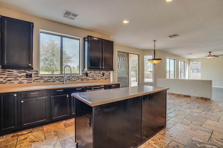 Photo 6 of 32 - 236 E Paso Fino Way, San Tan Valley, AZ 85143