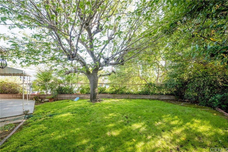 Photo 12 of 13 - 4603 Lowell Ave, La Crescenta, CA 91214