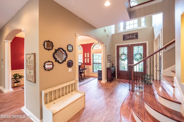 Photo 24 of 36 - 2704 Shade Tree Dr, Fleming Island, FL 32003