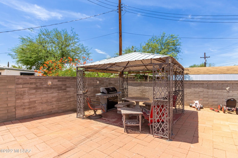 Photo 42 of 45 - 712 S Kenyon Ct, Tucson, AZ 85710