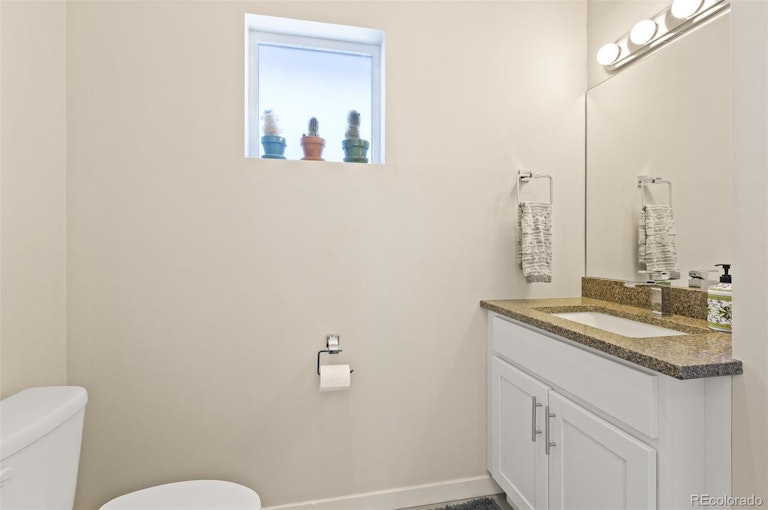 Photo 15 of 40 - 16407 W 13th Ln, Golden, CO 80401