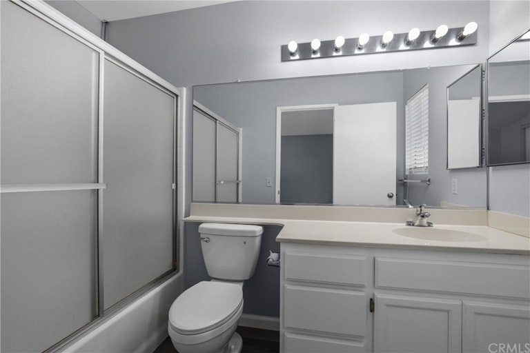 Photo 14 of 34 - 2091 Roanoke St, San Jacinto, CA 92582
