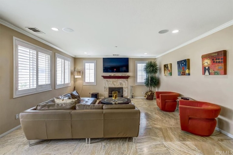 Photo 13 of 70 - 12466 Farmborough Ct, Eastvale, CA 91752