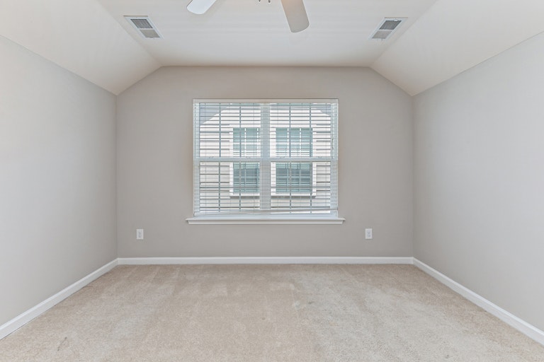 Photo 28 of 28 - 10129 Elizabeth Crest Ln, Charlotte, NC 28277