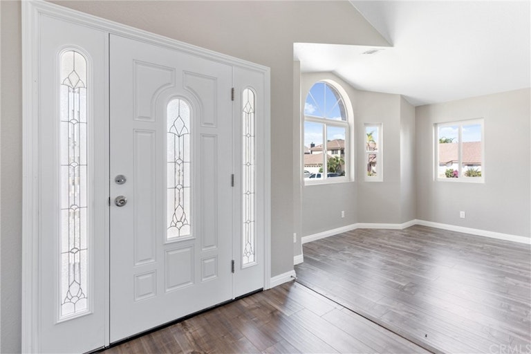 Photo 8 of 39 - 25648 Ficus Ct, Moreno Valley, CA 92557