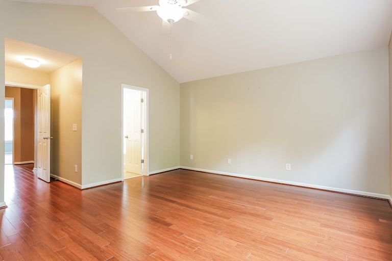 Photo 12 of 23 - 424 Hilltop View St, Cary, NC 27513